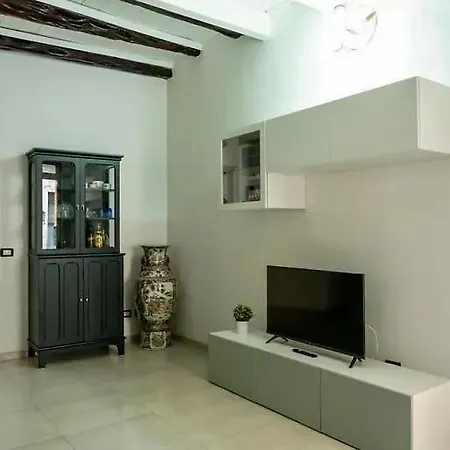 Newnova Flat *